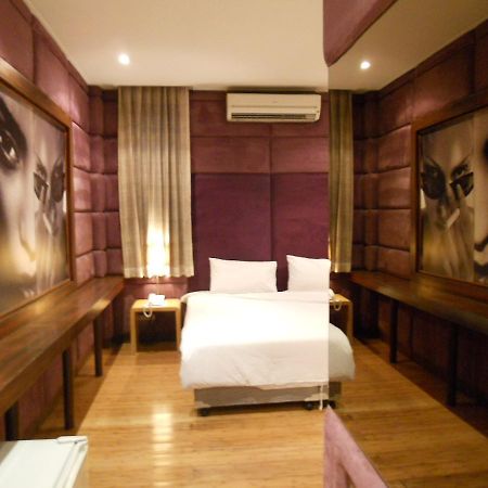 Strand Inn Hotel Bangkok Exterior photo