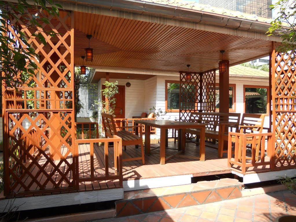 Strand Inn Hotel Bangkok Exterior photo